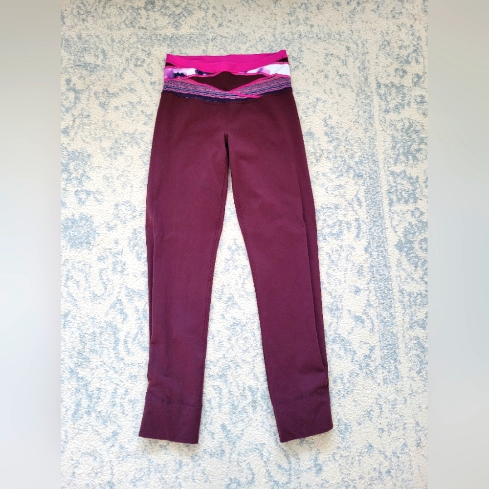 Lululemon High Waist Plum Jogger Pants Size 6